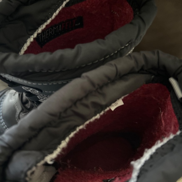 ❄️ The North Face Youth Winter Boots -size 6 - Picture 5 of 8
